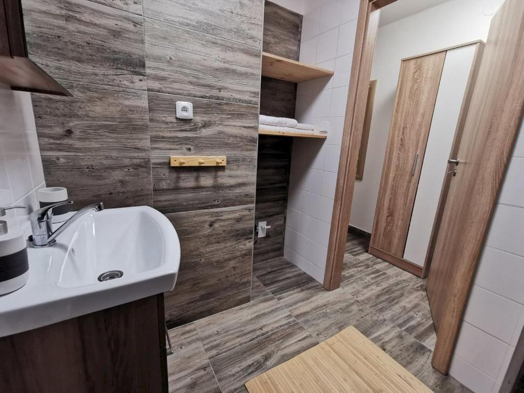 Apartmany Nova Duha Vavrinec Exteriér fotografie